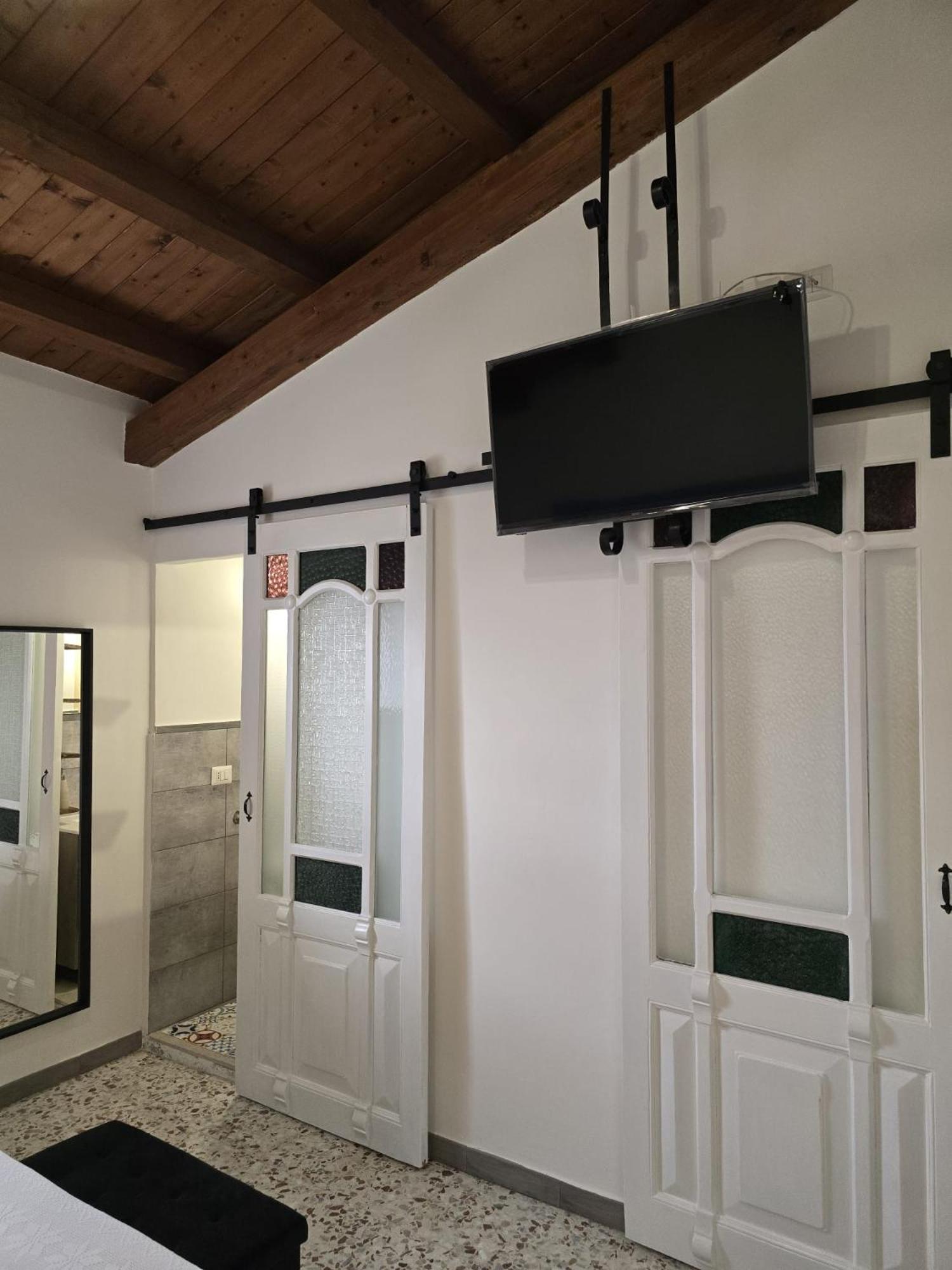 La Casa Di Paolina Villa Палацоло Акрейде Екстериор снимка